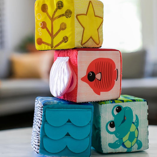 BABY EINSTEIN Explore & Discover Blocks zachte educatieve blokken 4 stuks
