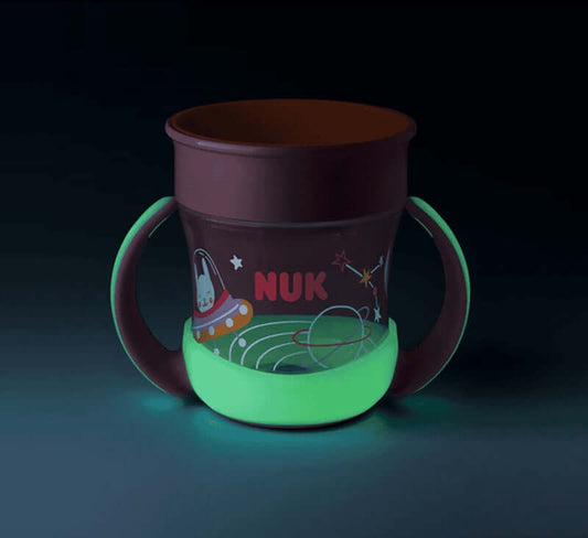 NUK Mini Magic Cup netekoucí hrnek 360° 160 ml 6 m+ svítící ve tmě