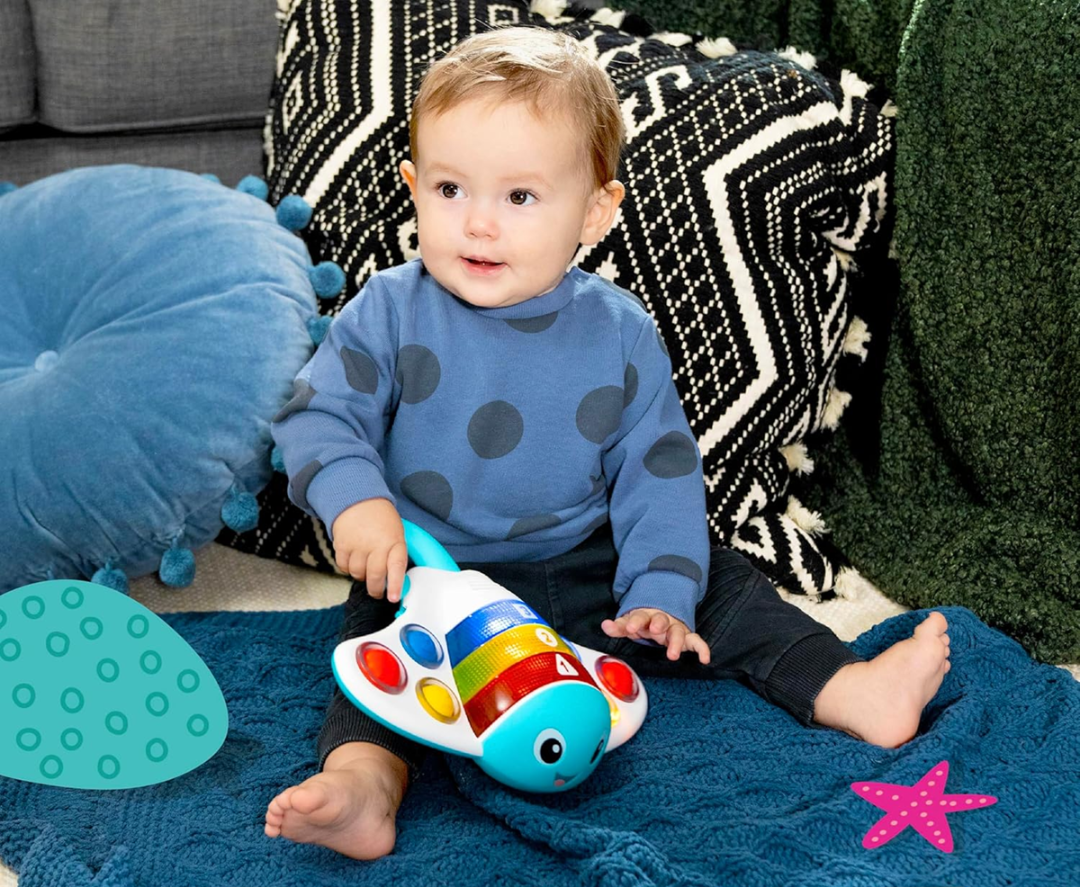 BABY EINSTEIN Pop & Explore interaktivní rejnok ve 3 jazycích 6 m+