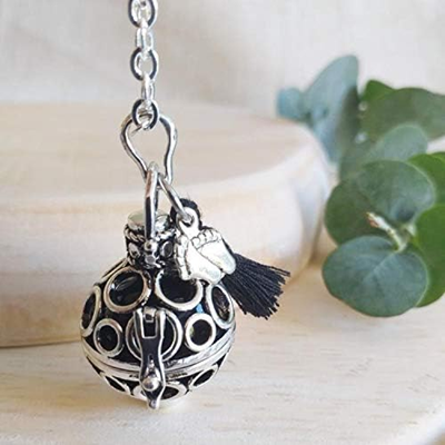 PREGNANCY BOLA Andrea necklace for pregnant women