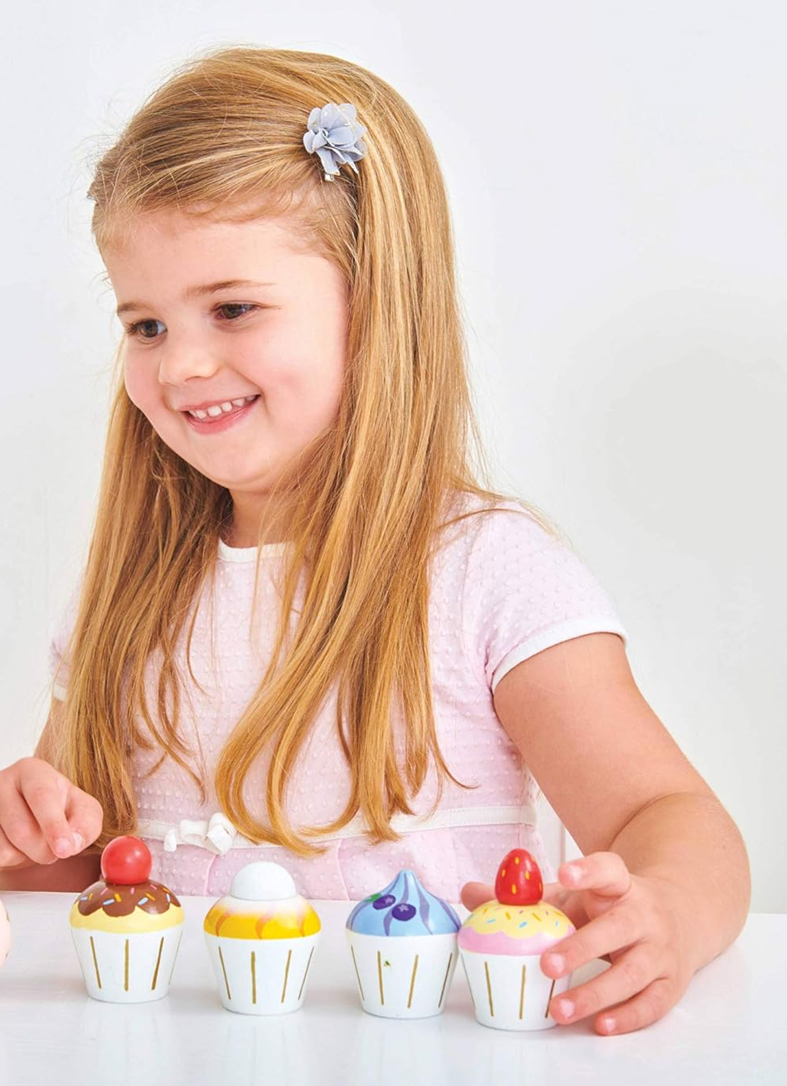 LE TOY VAN fa cupcake-ek, 4 darab