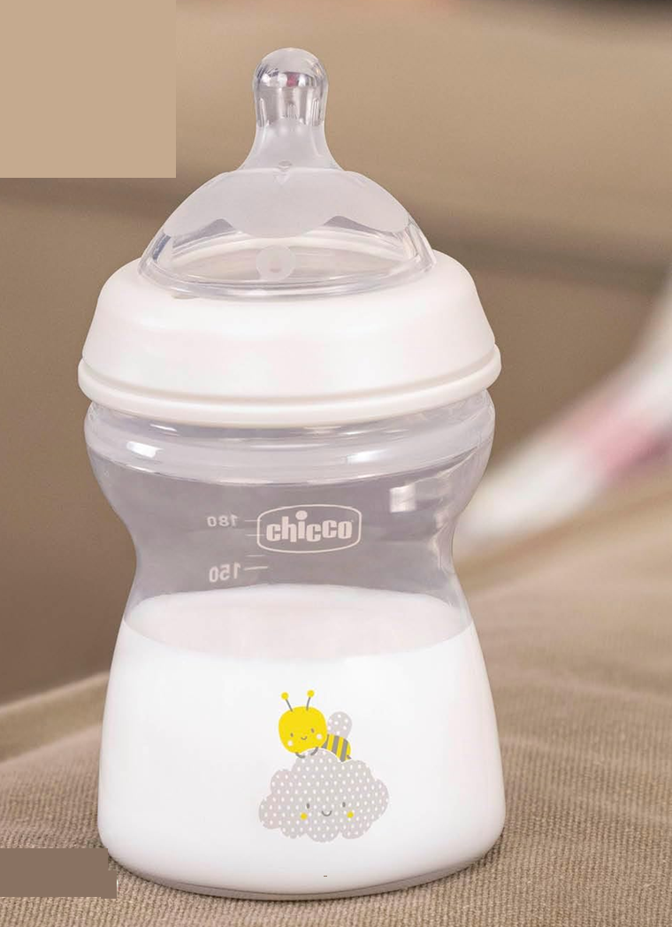 CHICCO NaturalFeeling bottle with medium flow teat
