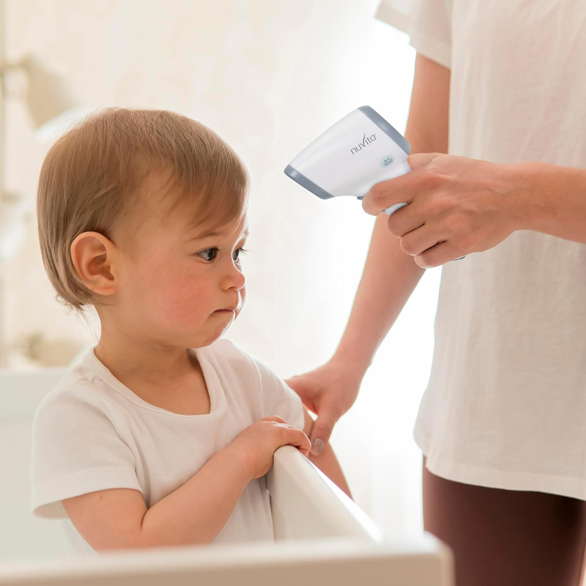 NUVITA 2093 contact-free 2-in-1 thermometer