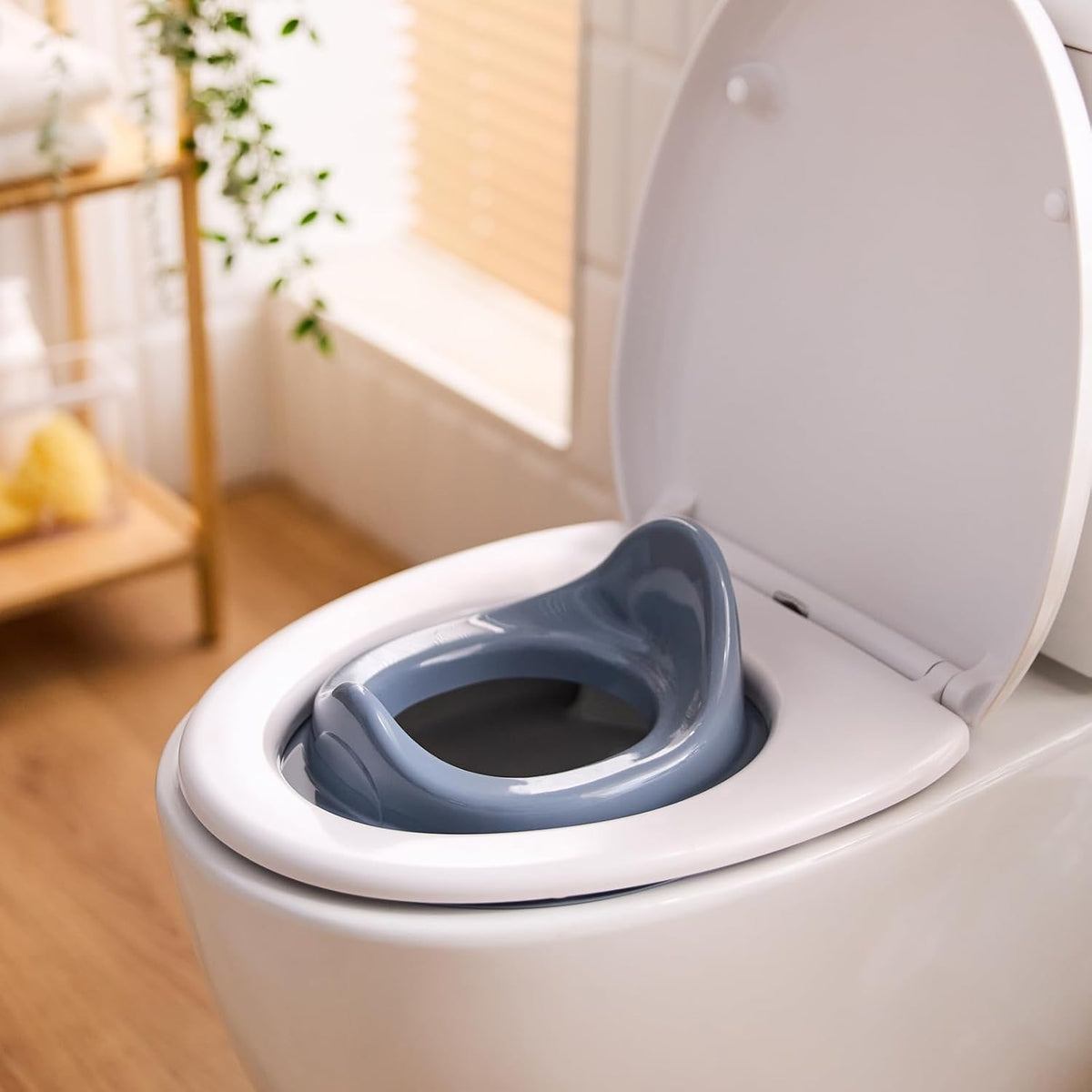 ROTHO Bella Bambina toilet seat reducer 24+ months, blue – product image 4