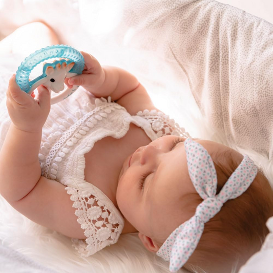 VULLI Sophie the Giraffe cooling teether
