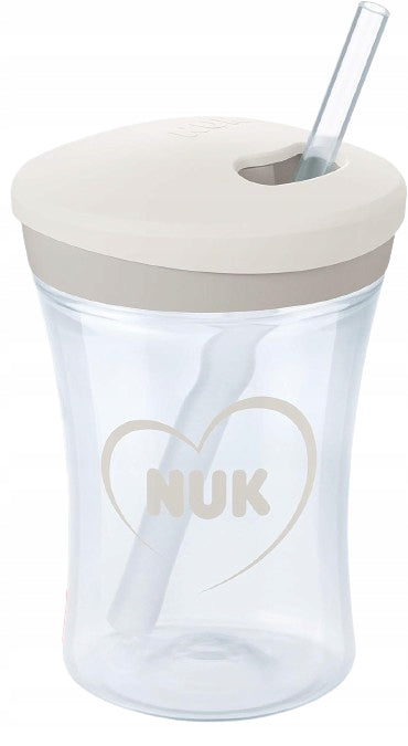 NUK Action Cup CANĂ ANTI-VĂRSARE 12+ luni