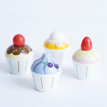 LE TOY VAN dřevěné cupcakes 4 kusy