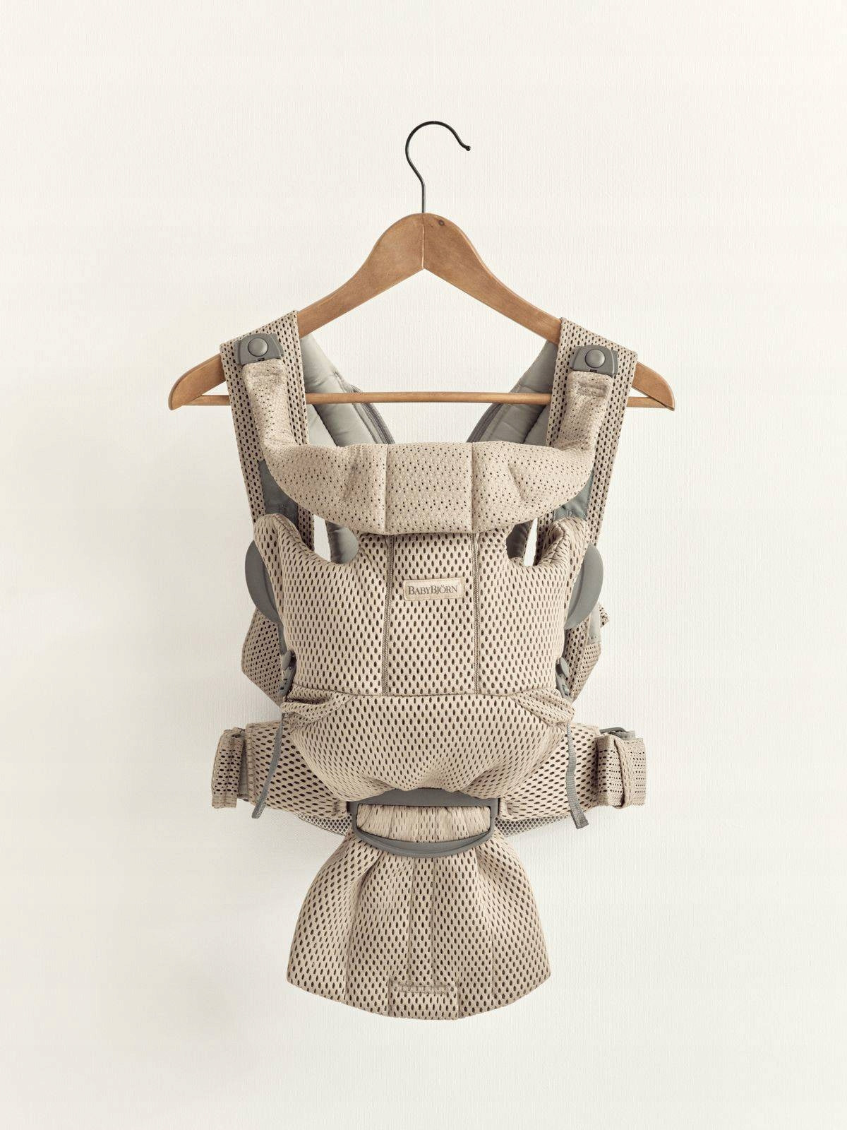 BABYBJORN Airy Mesh ergonomické nosítko 3,5-12kg