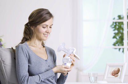 CHICCO Natural Feeling RUČNÍ ODSÁVAČKA MATEŘSKÉHO MLÉKA 150 ml