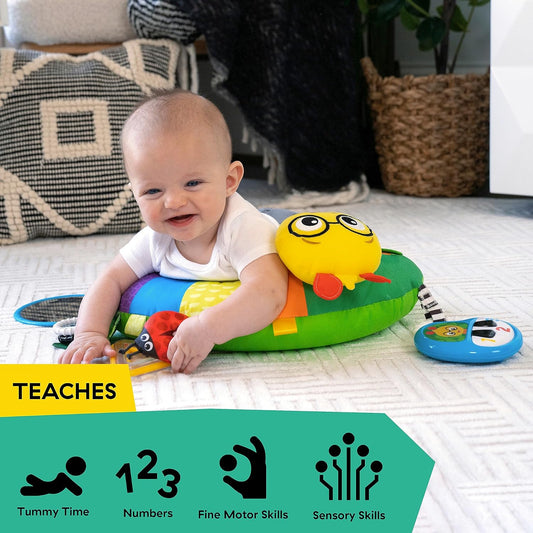 BABY EINSTEIN hrací polštářek na bříško housenka 0+