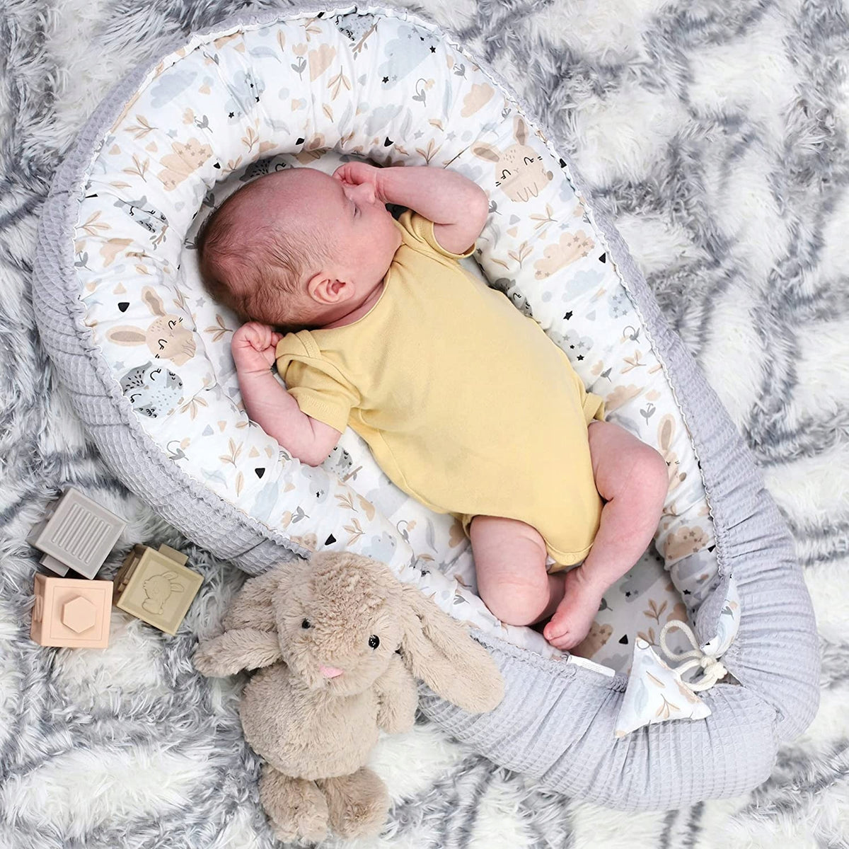 TOTSY BABY baby nest, infant cocoon