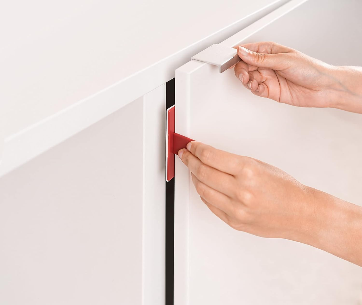 REER double-door cabinet locks, 1 piece