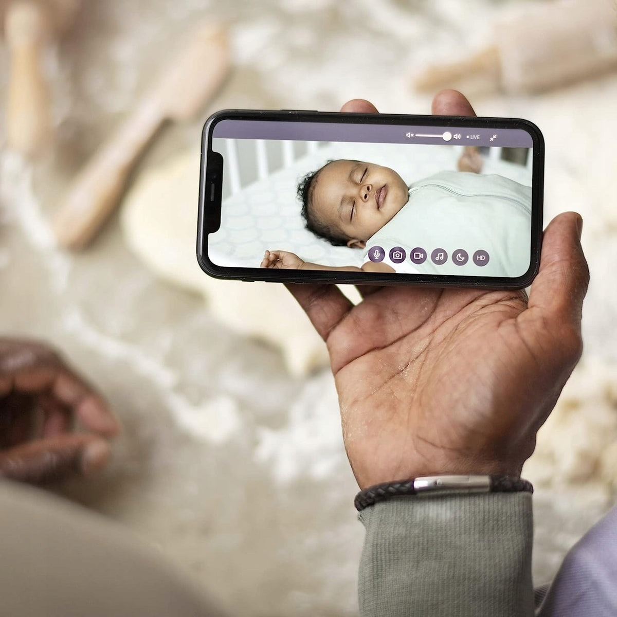 MAXI-COSI See electronic baby monitor camera