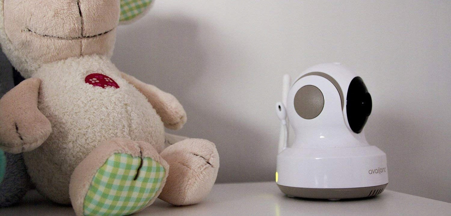 AVAILAND FollowBaby 3.5" remote-controlled digital baby monitor