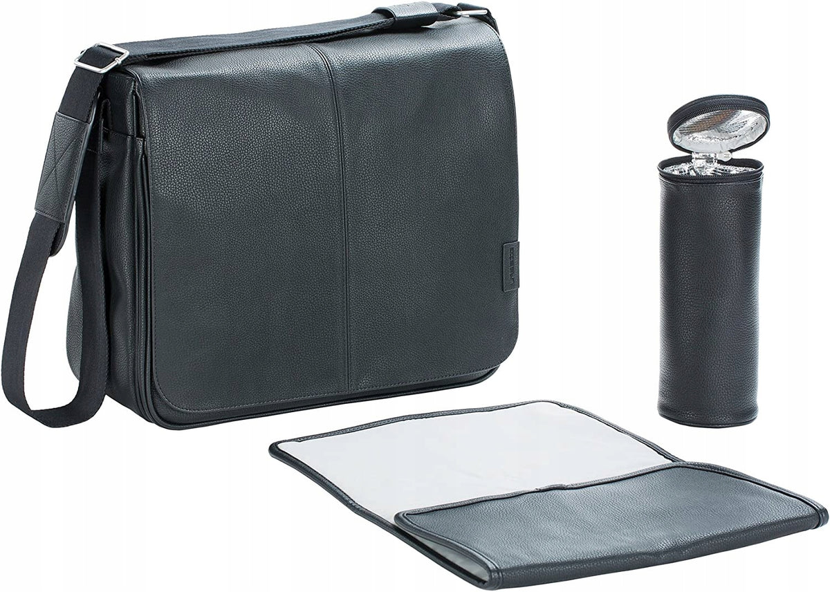 LASSIG Tender Toby nappy bag and accessories