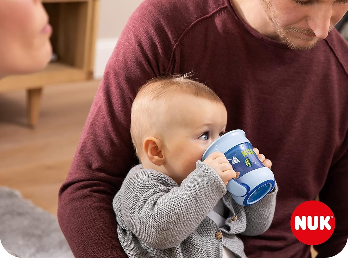 NUK Mini Magic Cup auslaufsicherer Trinklernbecher, im Dunkeln leuchtend, 360°, 160 ml, ab 6 Monaten – Produktbild 3