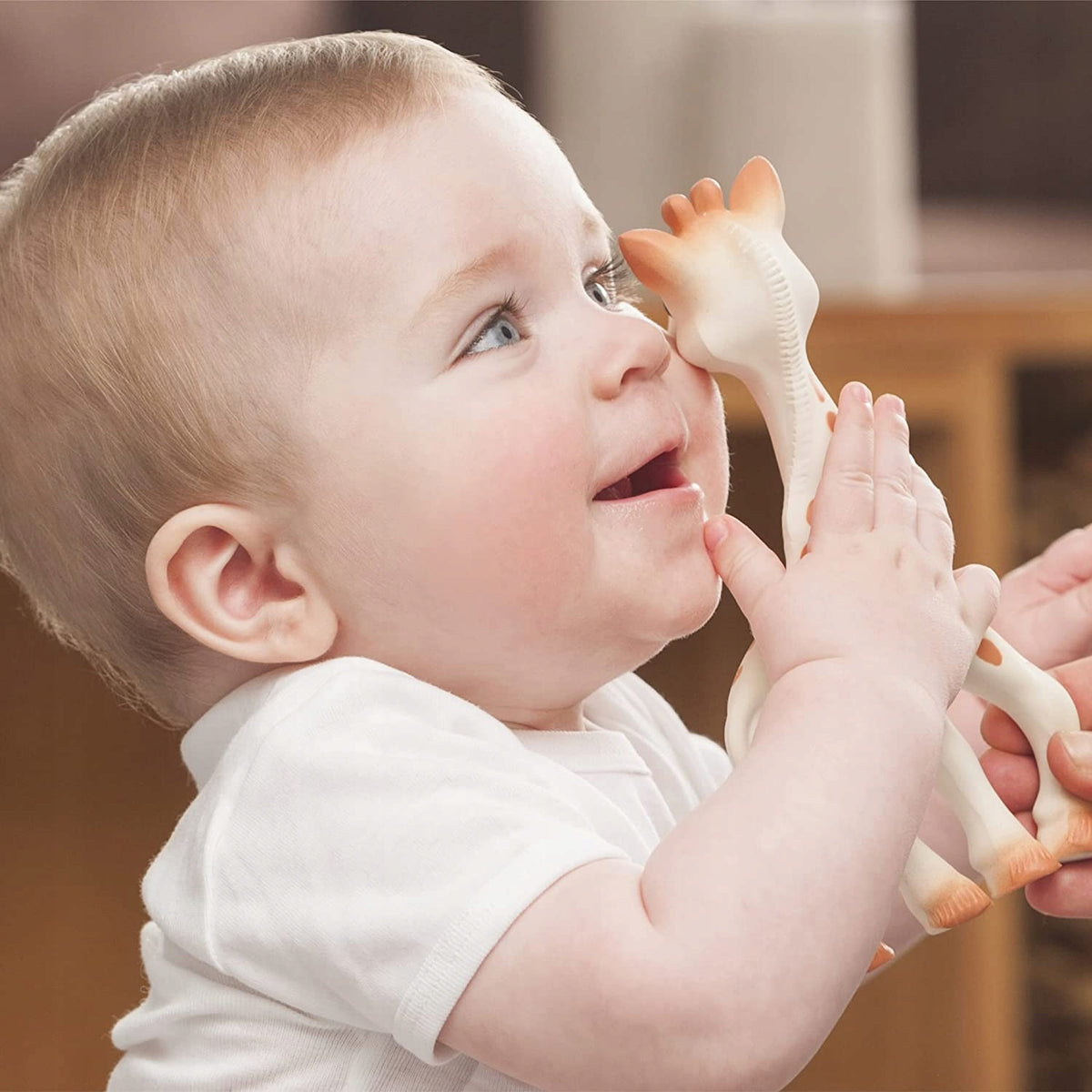 ŽIRAFA SOPHIE kousátko přírodní SO PURE 18CM + přívěsek na klíče