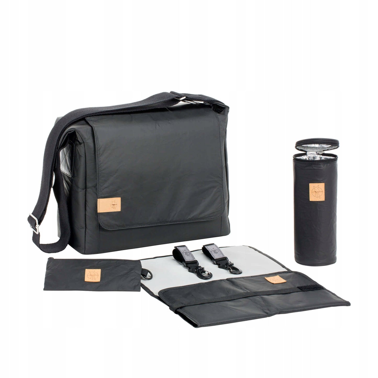 LASSIG Messenger nappy bag and accessories