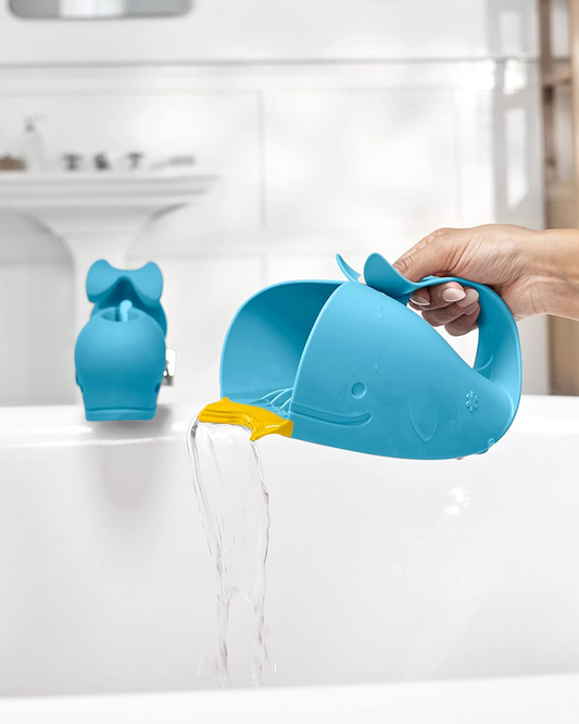 SKIP HOP Moby Rinser nádoba na oplachování vlasů 710 ml VELRYBA