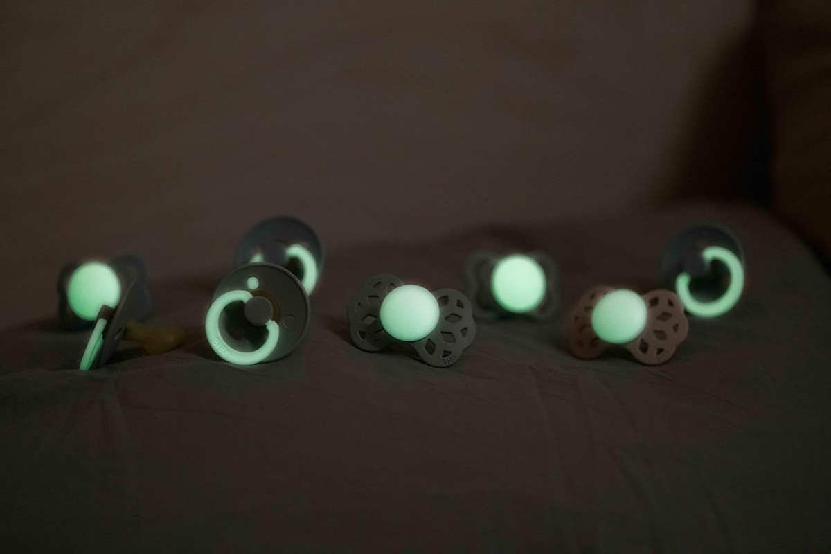 BIBS SUPREME GLOW uklidňující dudlíky silikon 6m+ SYMETRICKÉ
