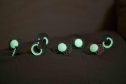 BIBS SUPREME GLOW uklidňující dudlíky silikon 6m+ SYMETRICKÉ