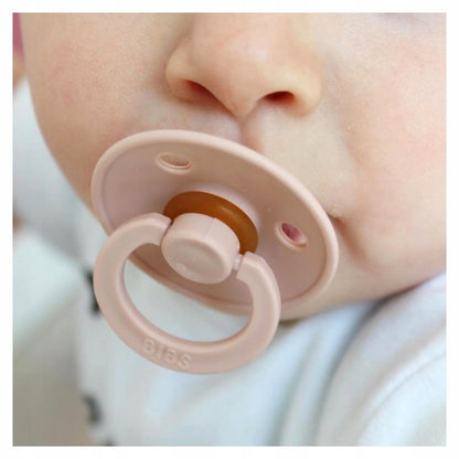BIBS COLOUR GLOW pacifiers 2-pack, natural rubber, 0–6 months