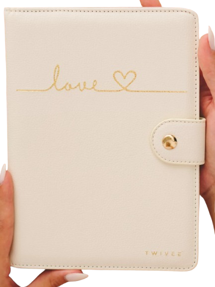 TWIVEE Love pouzdro na těhotenskou kartu z umělé kůže 15,5 x 21 cm