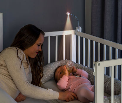 Lampă de noapte LED REER Mummy&Me cu gât flexibil și clemă – imaginea produsului 4