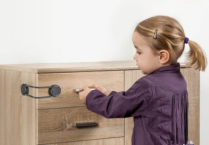 REER Multi-zajištění zabezpečení skříněk a zásuvek 23 cm