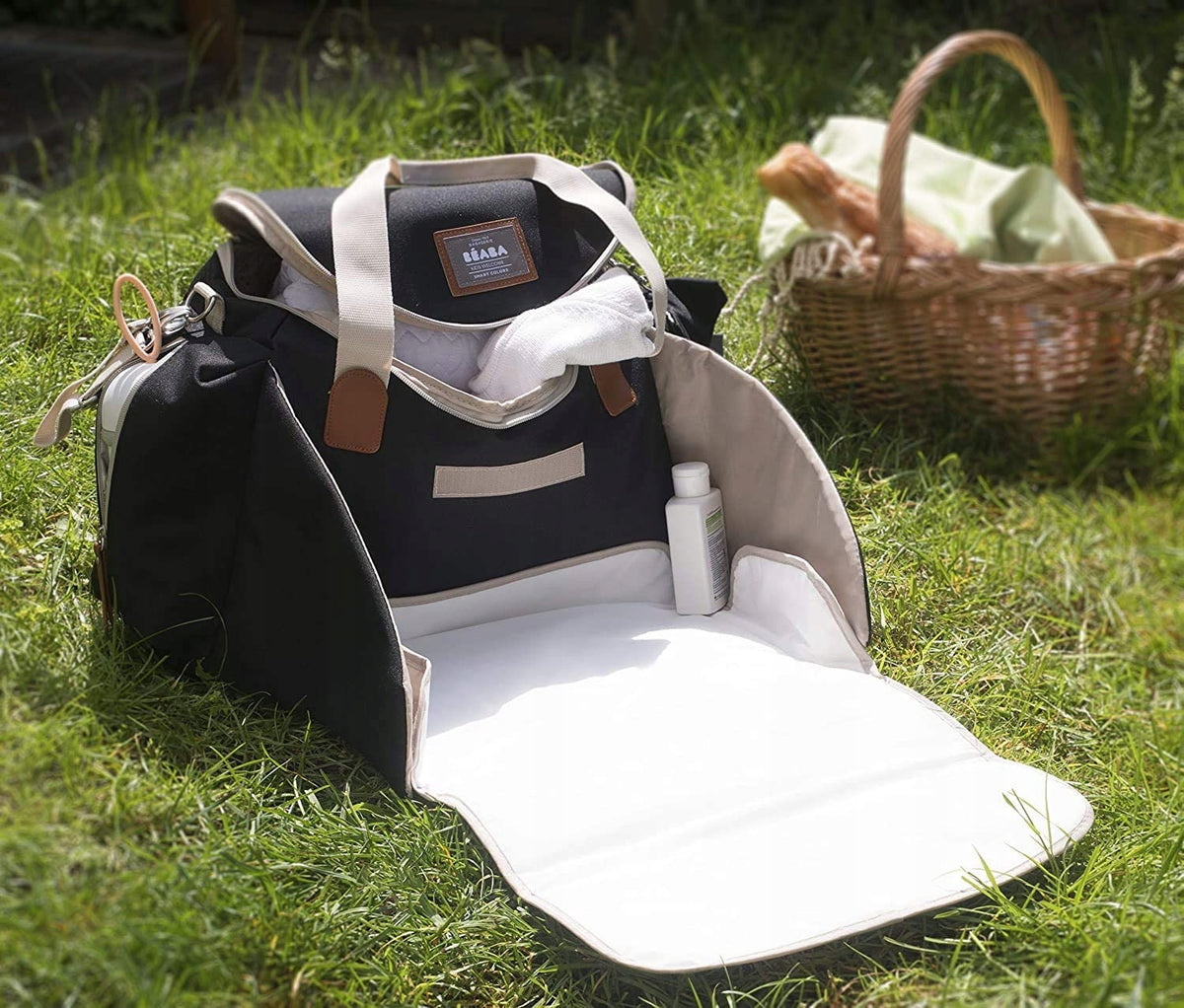 BEABA Sydney II changing bag for nappies and accessories