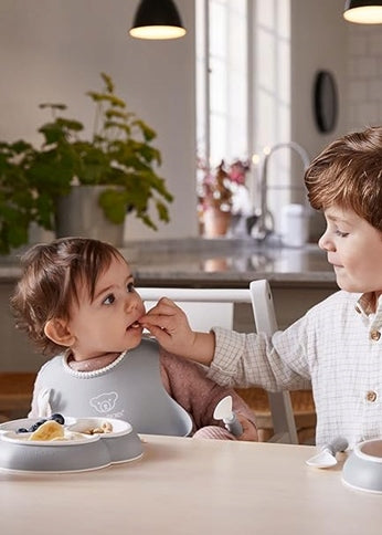 BABYBJORN silikonový bryndák s kapsou x2