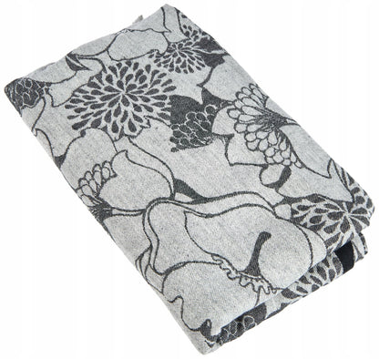 HOPEDIZ ring sling for carrying a baby