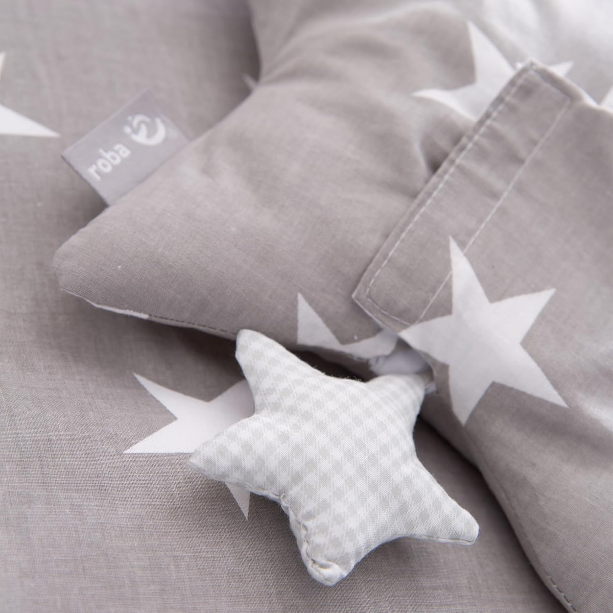 ROBA Little Stars hanging toy with music box